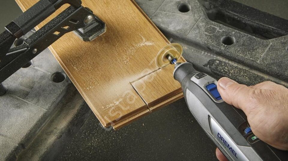 DREMEL® 8240 Akülü Gravür El Motoru (8240-5/65) F0138240JK