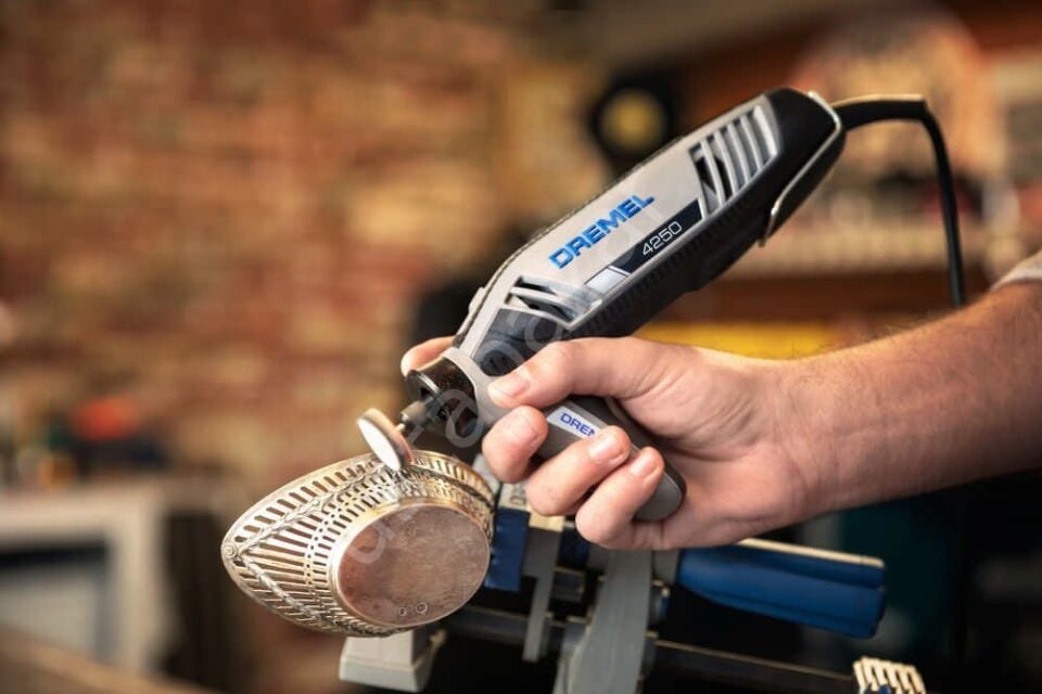 Dremel® 4250-6 128 Aksesuarlı 175 W Gravür Taşlama El Motoru F0134250JK
