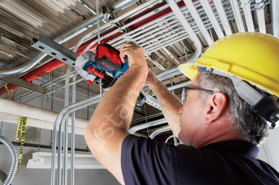 Bosch Professional  GCB 18V-63 (Solo) Akülü Bant Testere Makinesi 06012A0400
