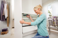 Bosch IXO Akülü Vidalama Makinesi + Köşe Adaptörü 06039A8001