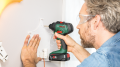 Bosch AdvancedDrill 18 Çift Akülü Delme Vidalama Makinesi 18V (2 x 2,5 Ah) + Şarj Cihazı AL 1830 CV 06039B5005