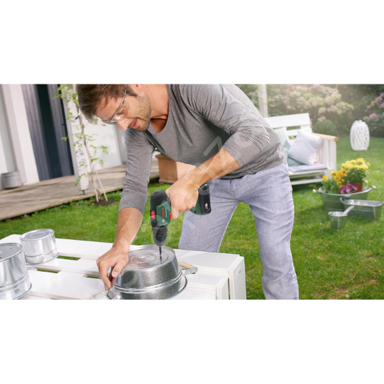 Bosch UniversalDrill 18V (2x1,5 Ah) Akülü Delme Vidalama Makinesi+ 241 parça set + Systembox S 06039D4003