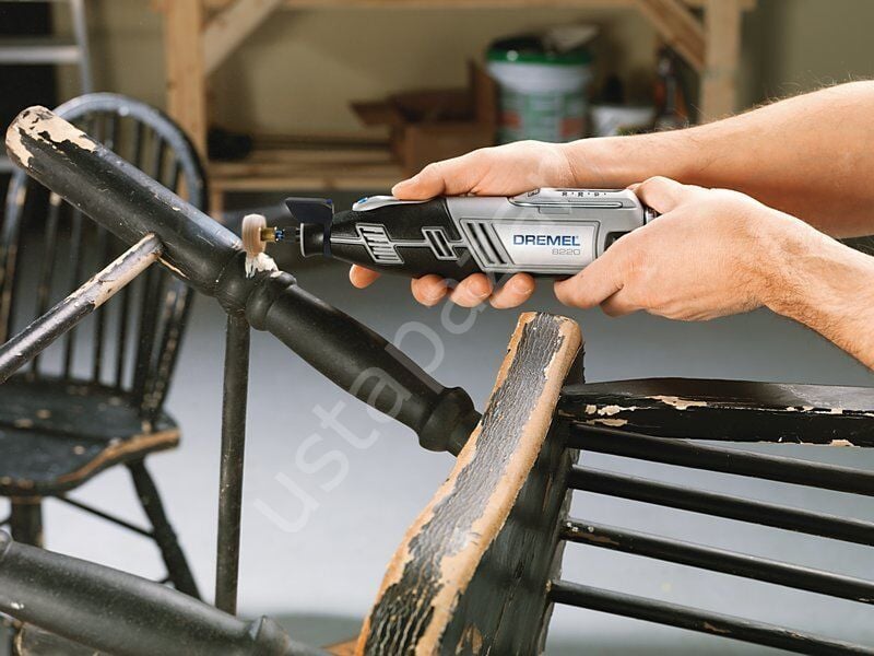 Dremel® 8220-1/5 KIT SE F0138220JC