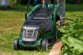 Bosch UniversalRotak 580 Çim Biçme Makinesi 06008B9106