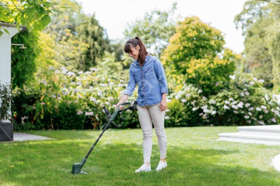 Bosch EasyGrassCut 18-26 Akülü Kenar Kesme Makinesi Solo 06008C1C01