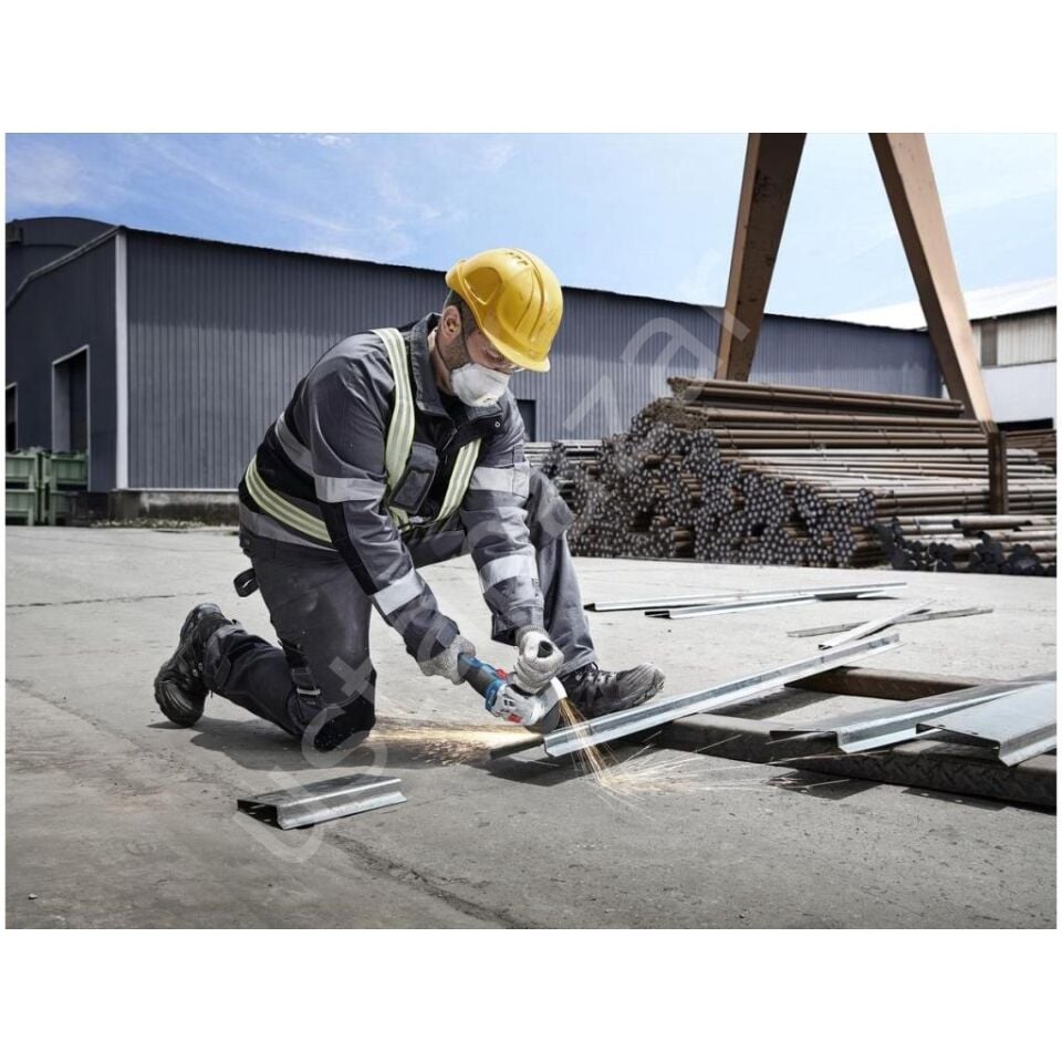 Bosch Professional GWS 18V-8 5 Ah Çift Akülü Taşlama Makinesi