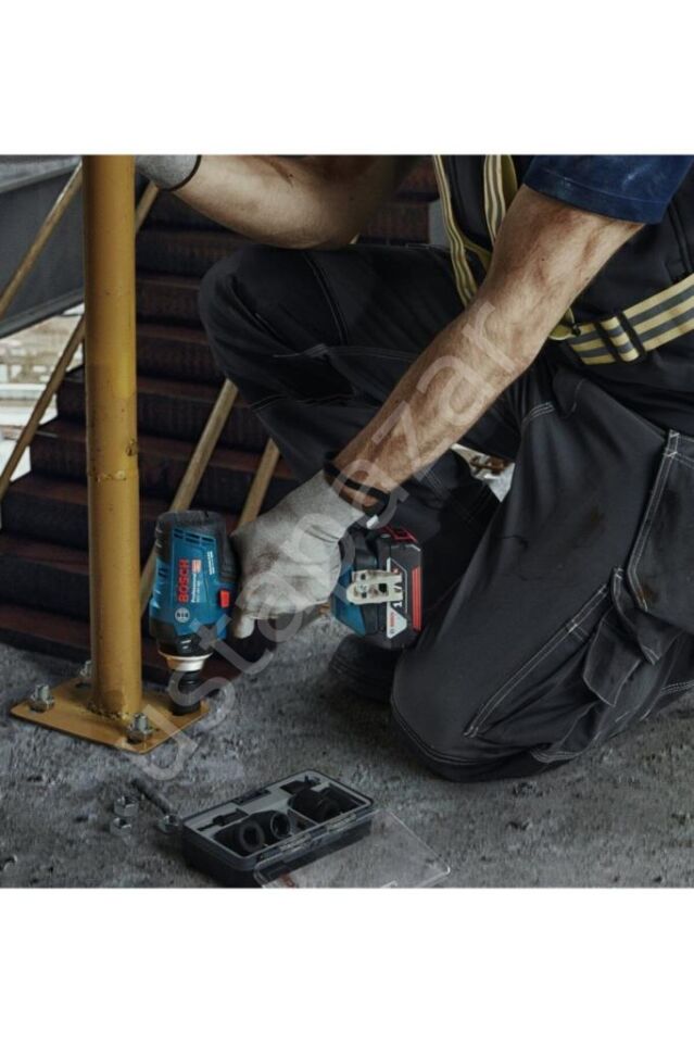 Bosch Professional Gds 18V-400 (Solo) Akülü Darbeli Somun Sıkma Makinesi