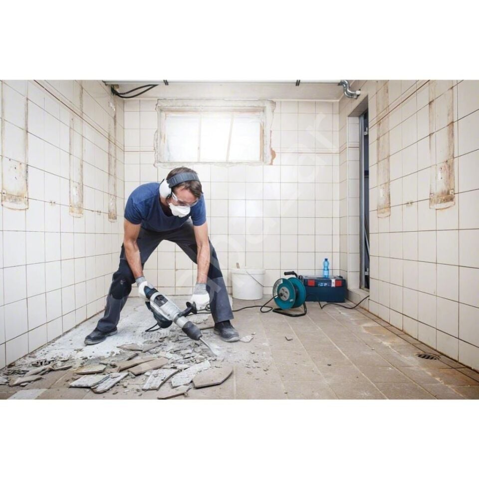 Bosch - SDS-Max Şaftlı Sivri Keski 400 mm 2608690142