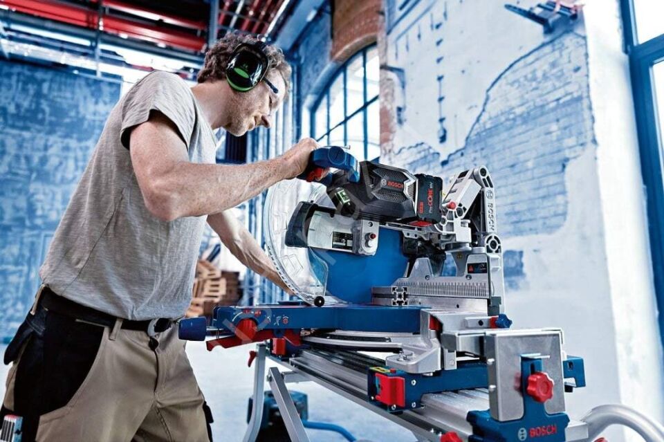 Bosch Professional GCM 18V-305 Gdc Akülü Gönye Kesme 2x8 Amper Biturbo